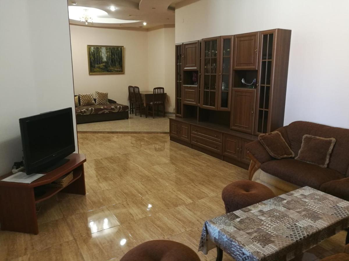 Apartment #1 In The City Center Yerevan Exterior foto